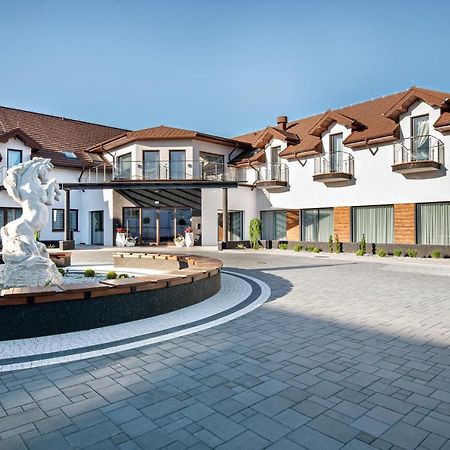 Hotel Sebory Przasnysz Extérieur photo