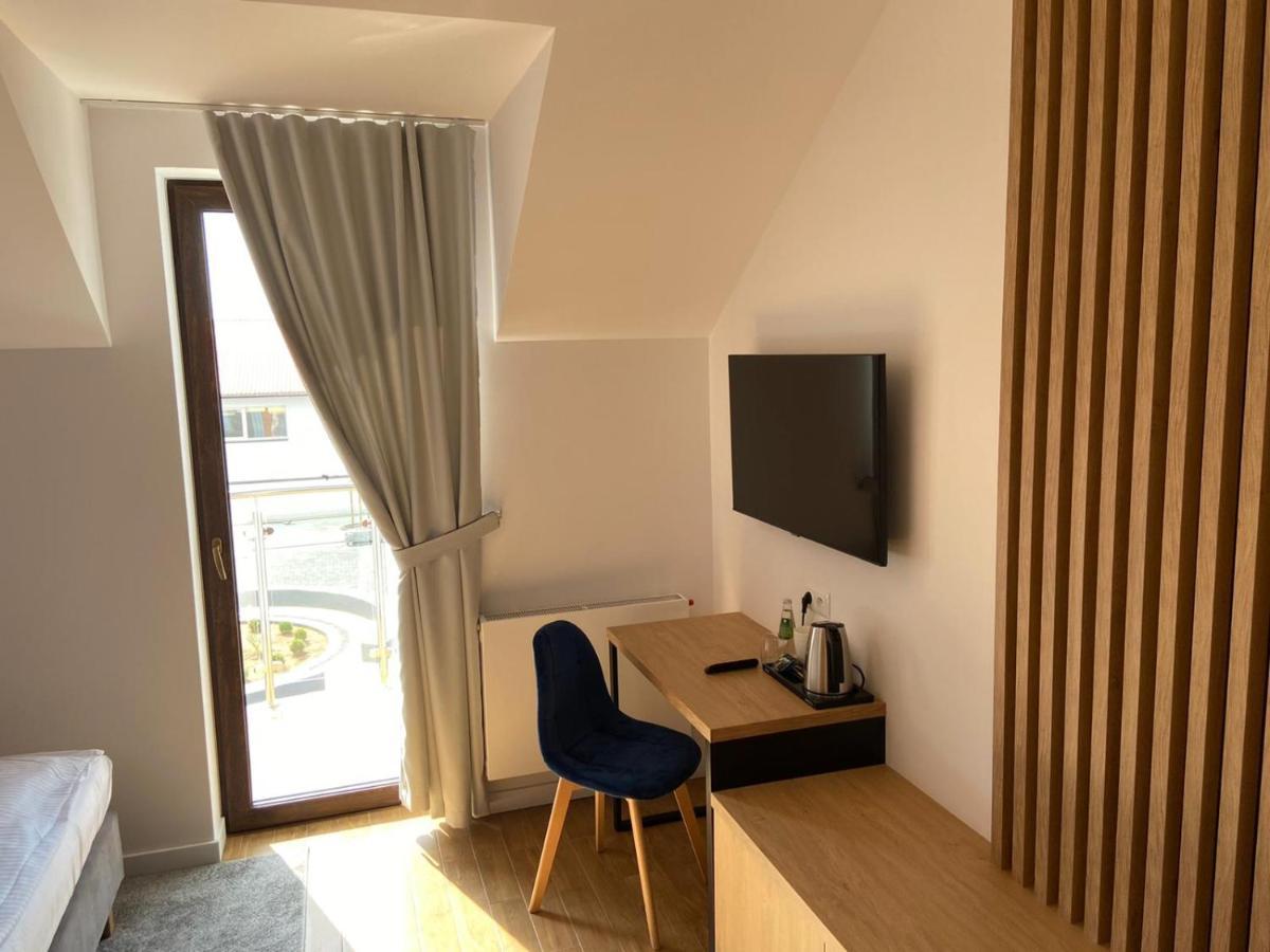Hotel Sebory Przasnysz Extérieur photo
