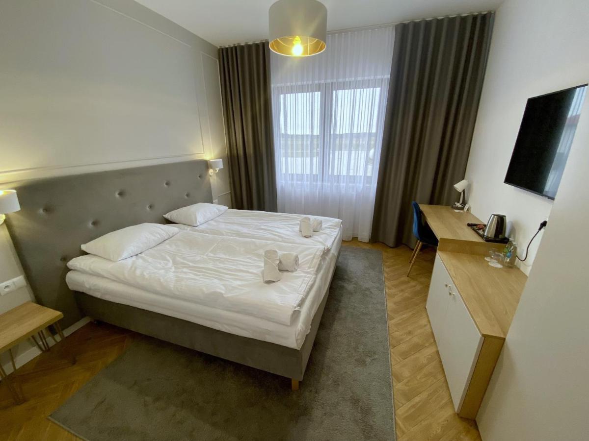 Hotel Sebory Przasnysz Extérieur photo
